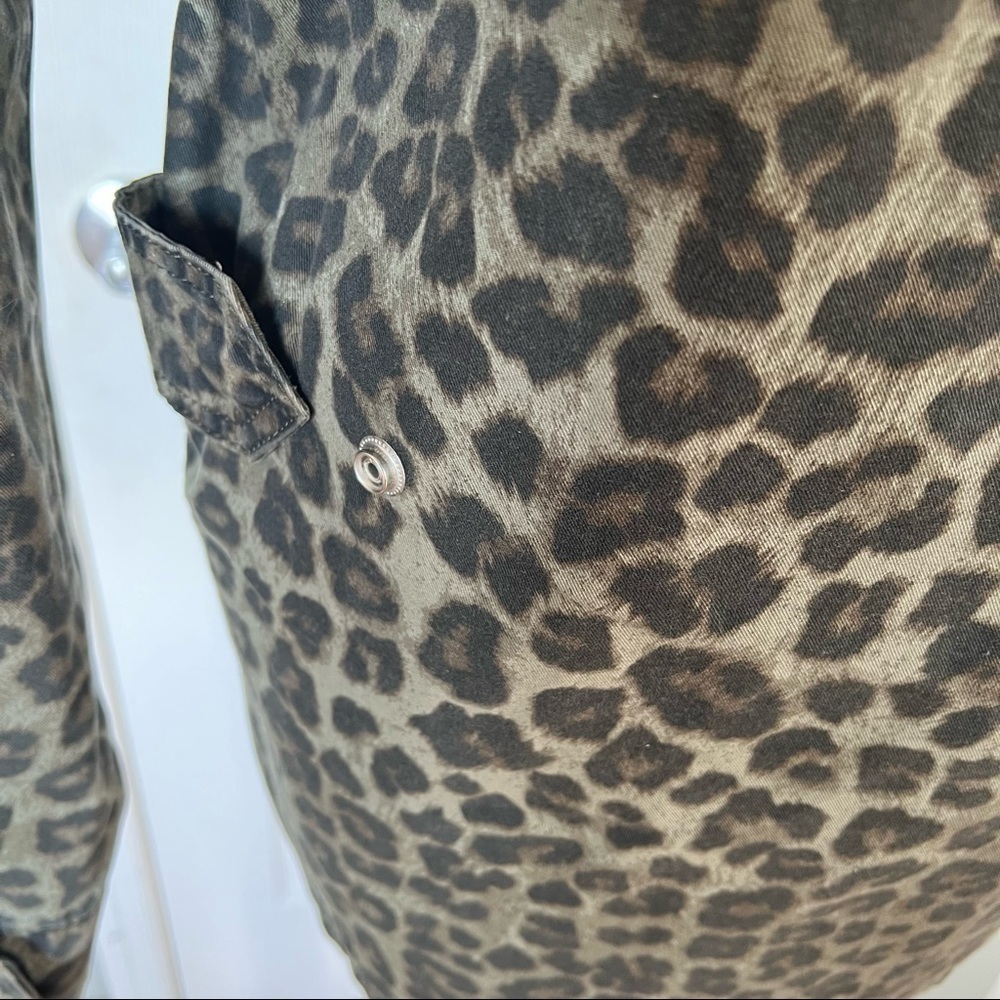 Good American The Camo Schacket Jacket in Sage Leopard ButtonUp Size Small - Picture 5 of 13